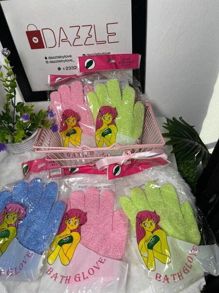 Glove sponge