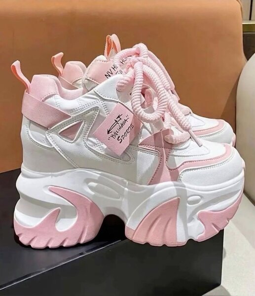 Womens sneakers