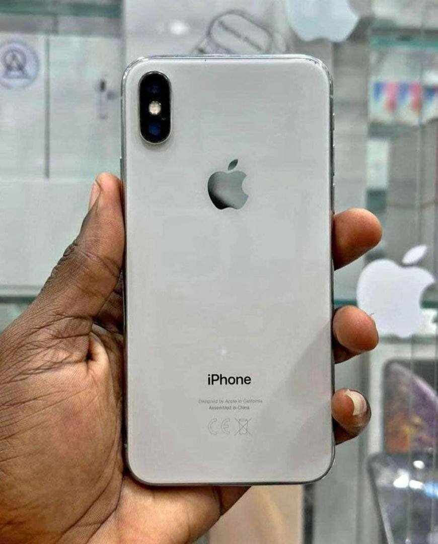 iPhone X
