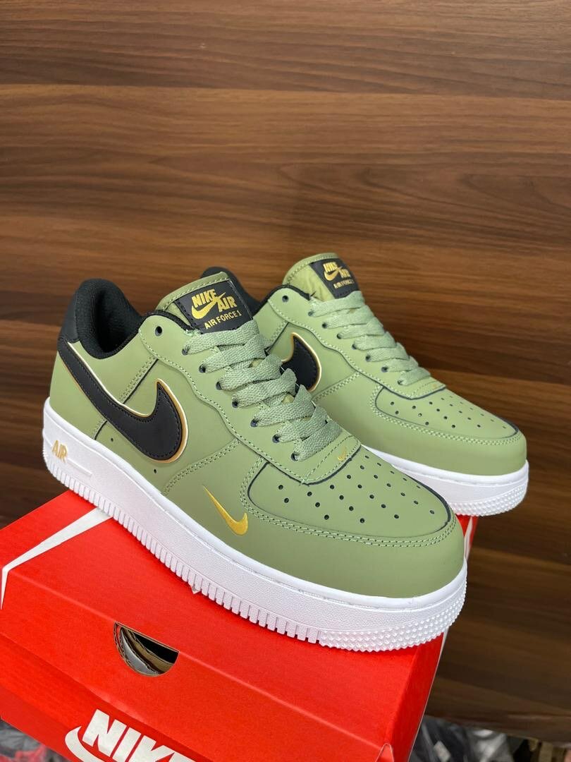 NIKE AIRFORCE DUNK