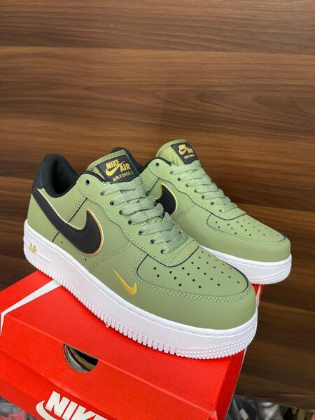 NIKE AIRFORCE DUNK