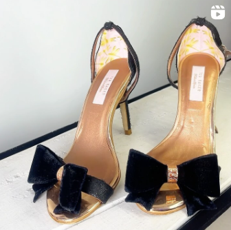 Lady's shoes