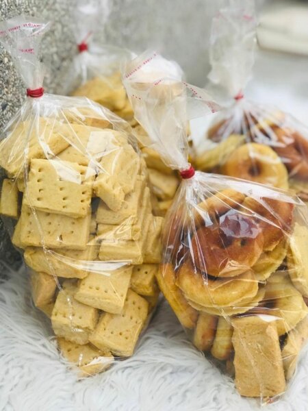 Cookies and Cakes