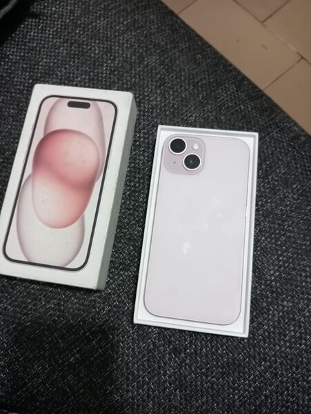 IPHONE 15 128 GO