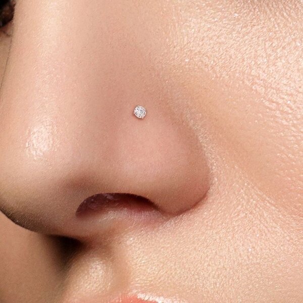 Faux piercing