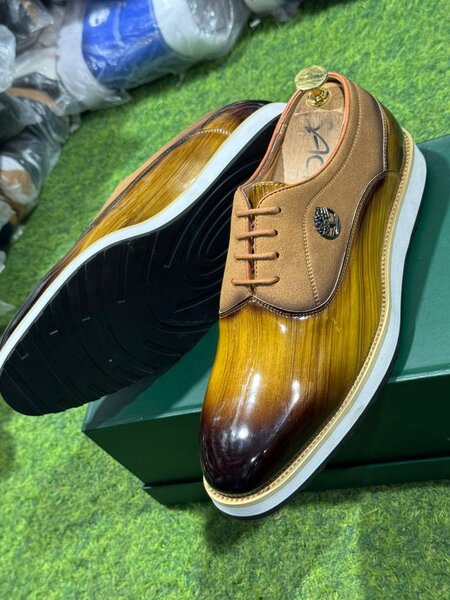 Chaussures Derby Éclatantes