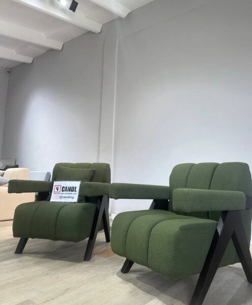 AMEC STUFFING CHAIR