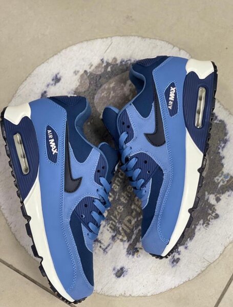 Nike AIRMAX
