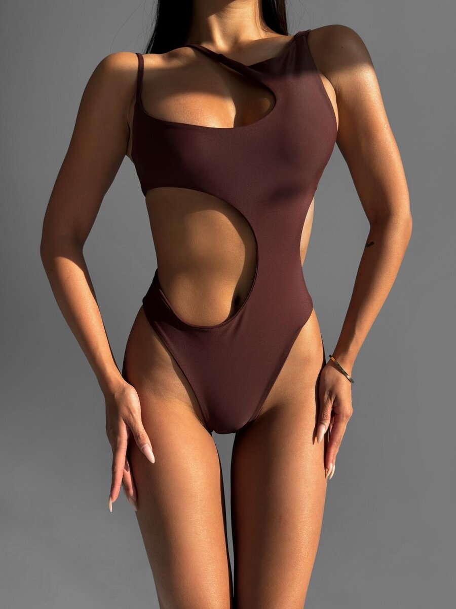 Maillot de bain découpé sexy