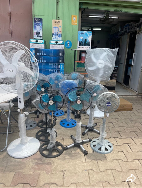 Ventilateurs de sol réglables