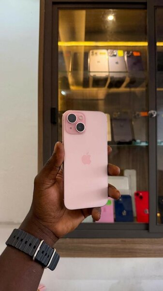 iPhone 15