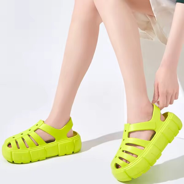 Simple Thick Sole Beach Sandal