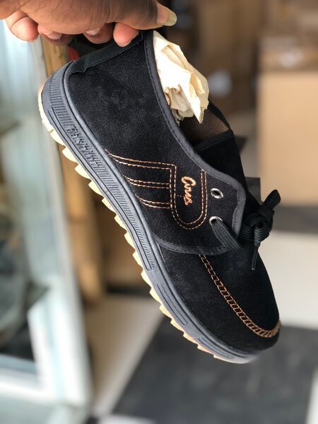 Mens black shoe