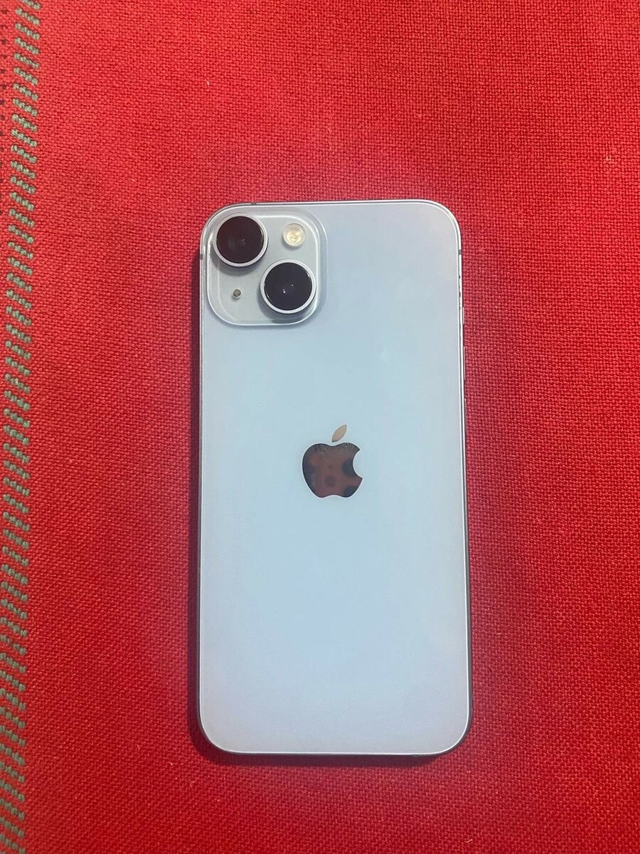 iPhone 13