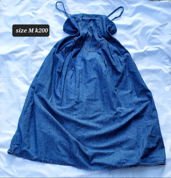 blue dress