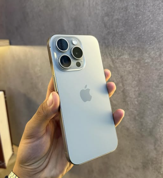 IPHONE 15 PRO