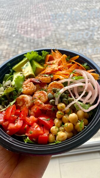 Shrimps salad