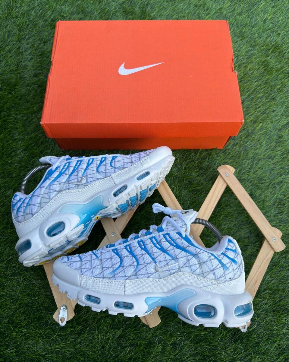 NIKE TN