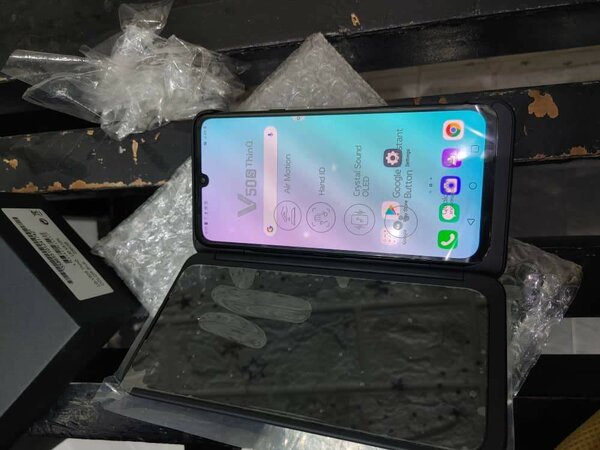 LG V50s 5G 256gb/8gb ram dual screen brand fast internet spe