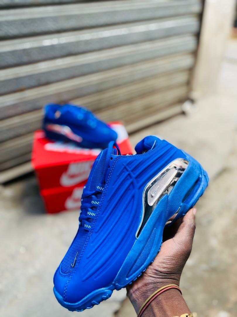 NIKE NOCTA