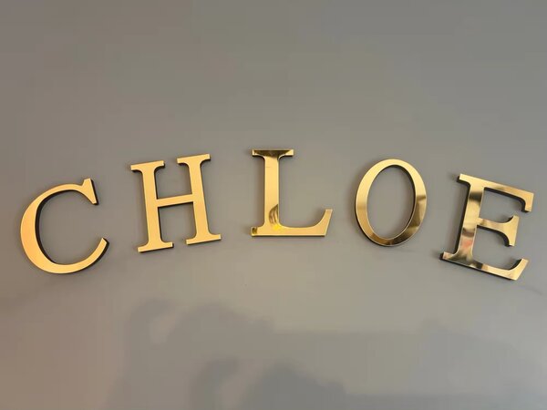 Lettres Acryliques.