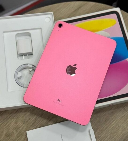 iPad rose avec boîte