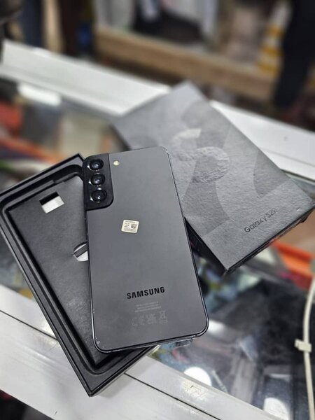 Samsung Galaxy S22 Noir 128G