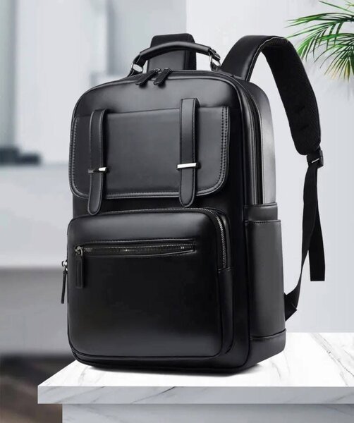 Sac à dos en cuir élégant