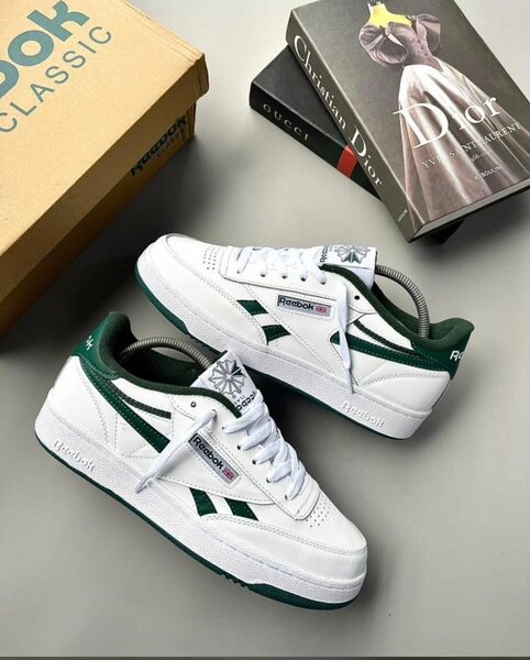 REEBOK CLASSIC