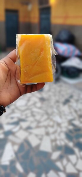 Savon molato à base de curcuma