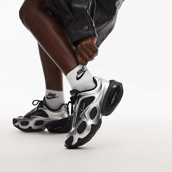 NIKE CLASSIC