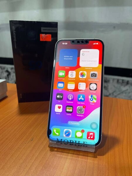 iPhone 13