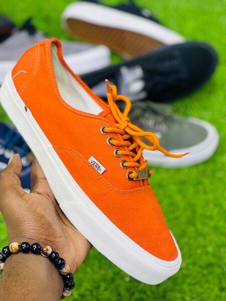 Vans of the wall
