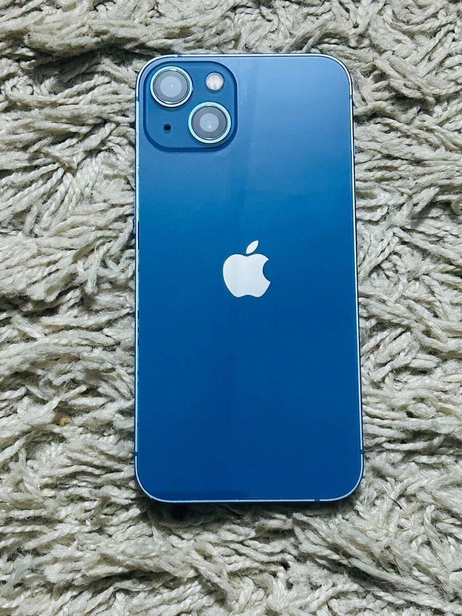 iPhone 13 128g.