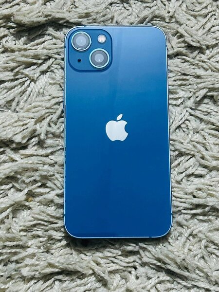 iPhone 13 128g.