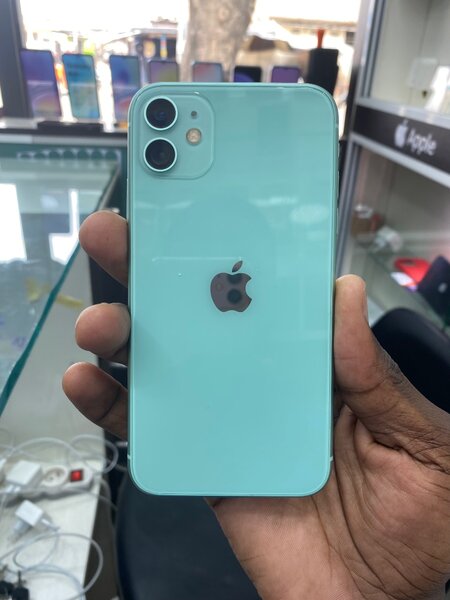 iPhone 11 simple