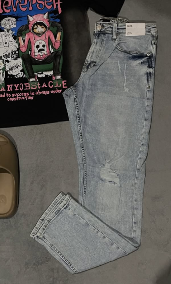 Jeans size 32&34
