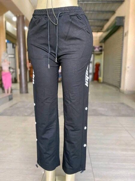SWEAT PANTS