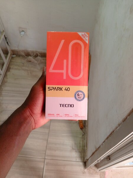 Tecno Spark 40 Smartphone