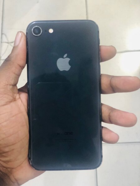 iPhone 8