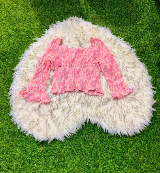 Blouse rose à manches longues