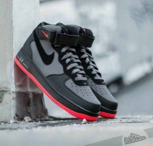 NIKE HIGH