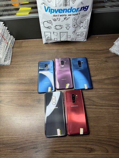 Samsung Galaxy S9plus 64GB Storage 6GB RAM