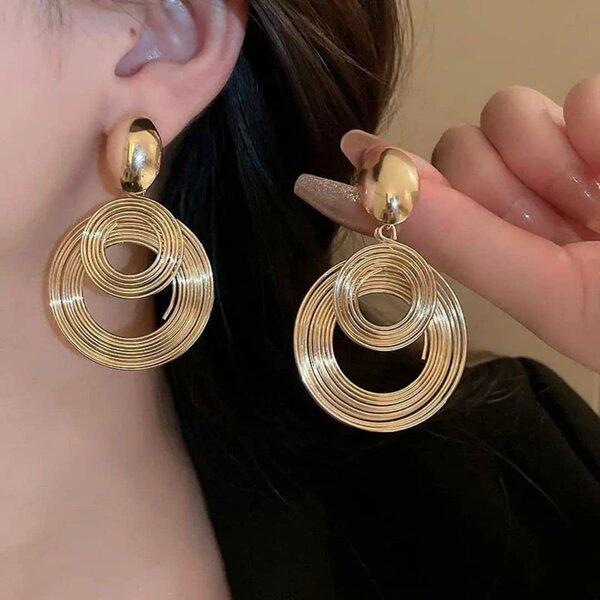 Boucles d'oreilles créoles dorées