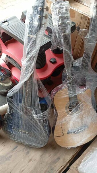 Acoustic Guitar Set