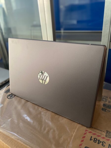 HP 240 G10