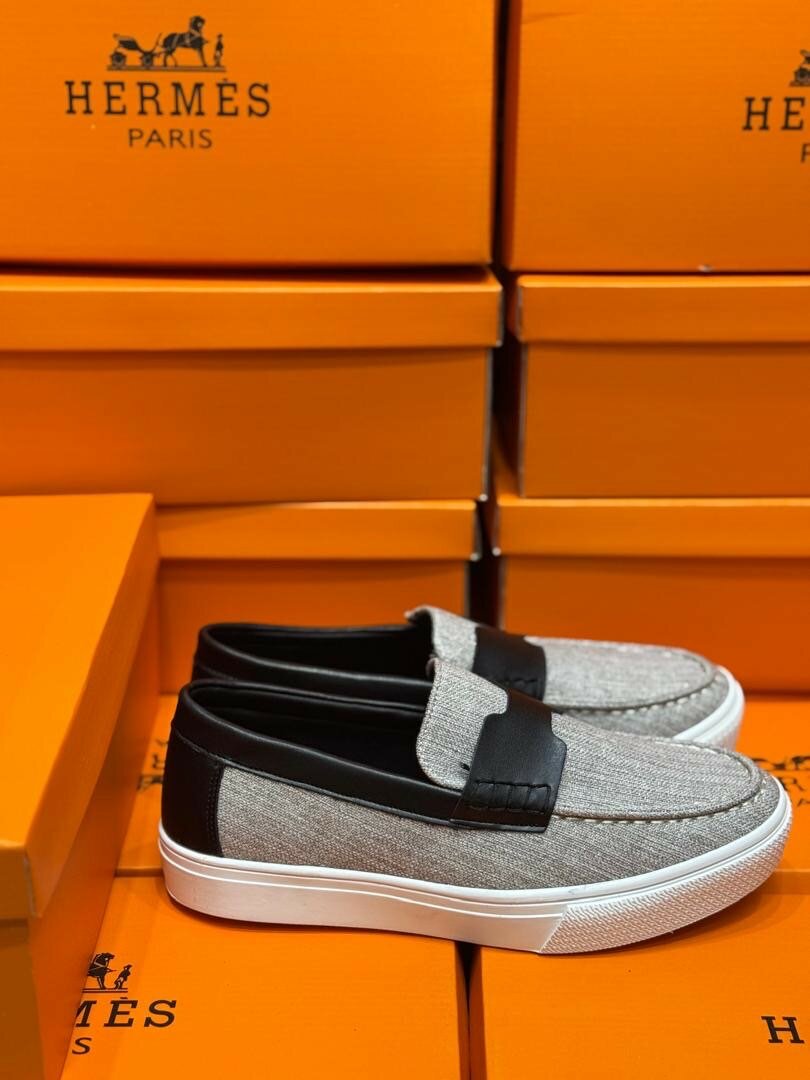 HERMÈS