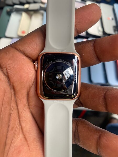Series 5 40mm
