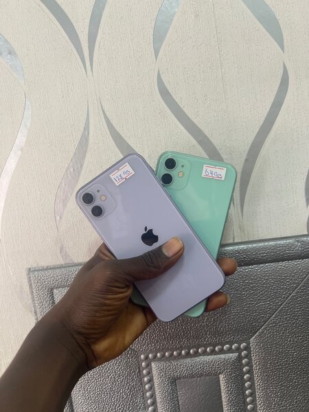 iPhone 11