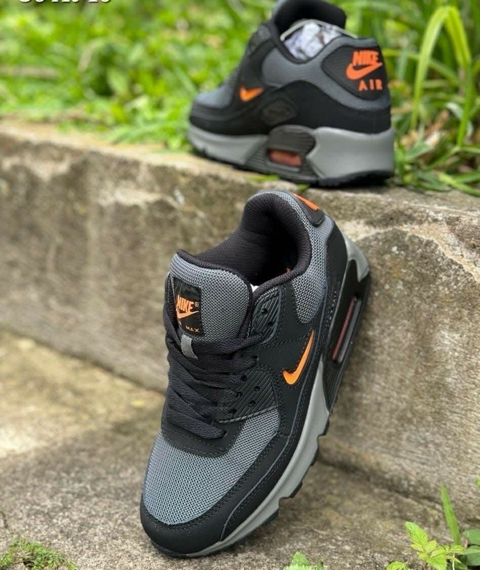 NIKE AIRMAX